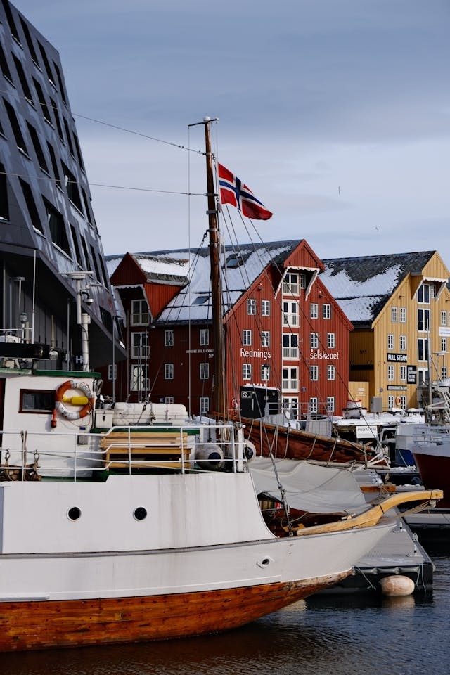 Lov om flagging på kommunenes offentlige bygninger